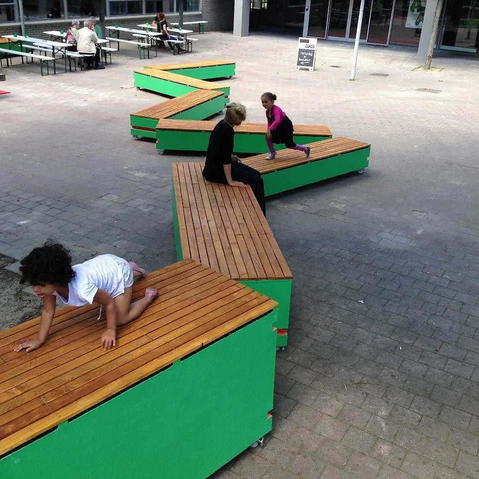 Wow Amsterdam Hostel